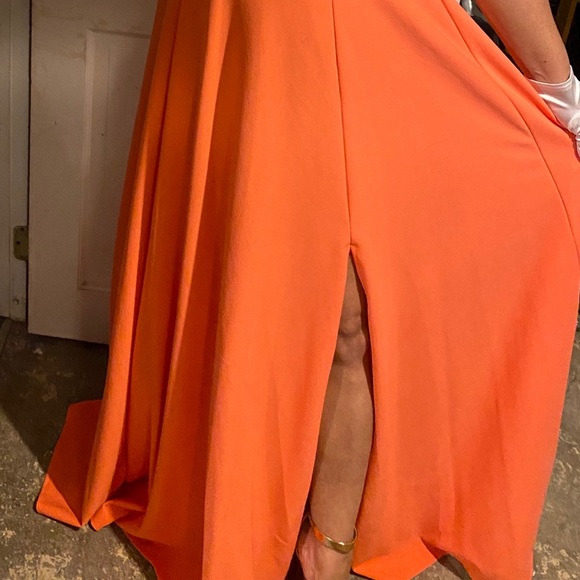 Dress Formal - Picture 2 of 3